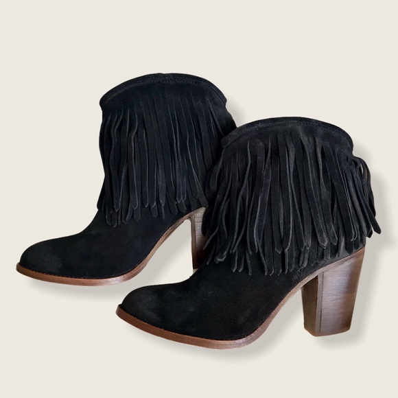 Bohemian Frye Ilana Fringe Short Cute Ankle Bootie - Picture 8 of 16